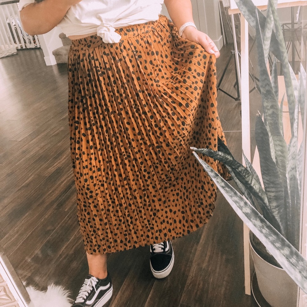 1S LEFT! Bella Señorita Cheetah Midi Skirt - Picture 2 of 6